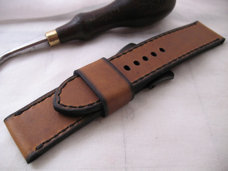 0d Tan black edge pvd buckle