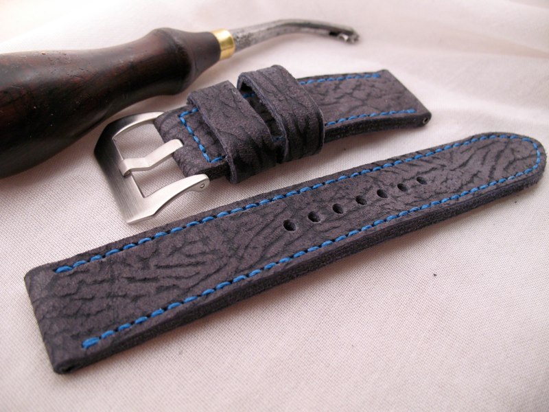 9a unfinished edge blue thread