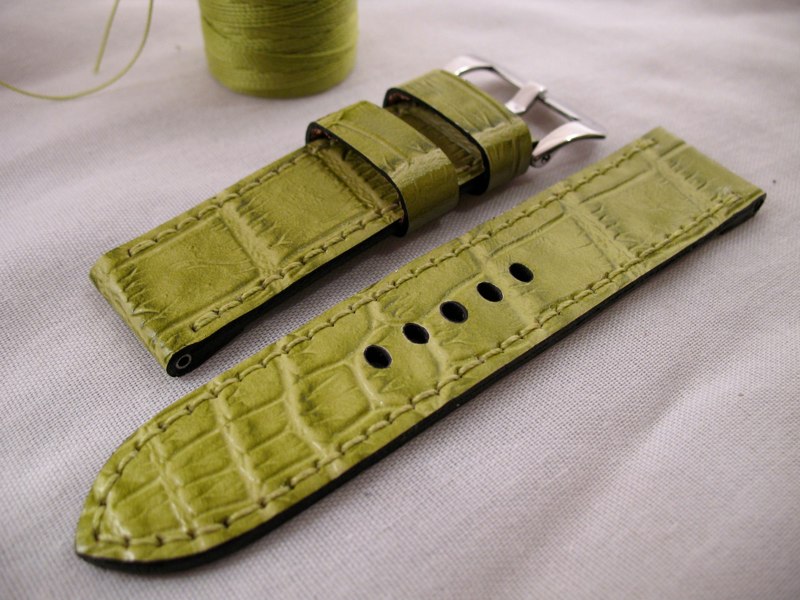 Green embossed croc avocado